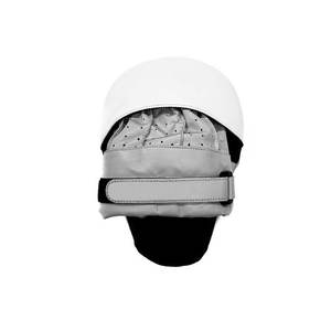 Manoplas de perforación con forma profesional, diseño personalizado de calidad superior, almohadilla de enfoque de entrenamiento, Equipo de Boxeo personalizado de cuero genuino - Product Image 2