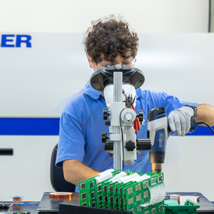 NPI Servicio personalizado completo Adquisición de materiales Diseño de PCB PCBA Prueba de PCB EMS OEM Hecho en Italia Calidad Premium - Product Image 6