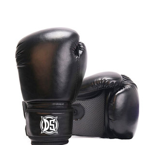 Última colección de guantes de boxeo con logotipo personalizable, hechos de cuero de alta calidad para uso en exteriores con cómodas empuñaduras - Product Image 1