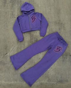 Sudadera con capucha y cremallera recortada con bordado de diamantes de imitación y logotipo personalizado, conjunto de pantalones de chándal, chándal acampanado, chándal para mujer - Product Image 4