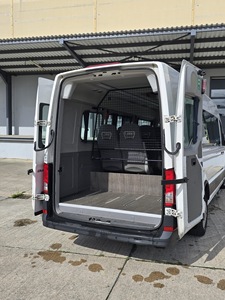 Volkswagen Crafter 103 Van 2022 Usada, 21 Asientos, Faros LED, Aire Acondicionado Automático, Neumáticos R16, Volante a la Izquierda, Gasolina - Product Image 4