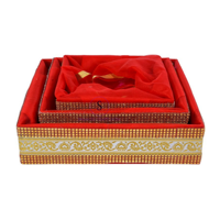 Panier cadeau de fermeture de filet de Style traditionnel indien Rrajsthani Belles paniers brodés de filet rouge pour les faveurs de mariage