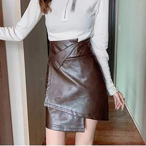 Jupe en similicuir pour femmes Noir Blanc Sexy Taille haute PU Jupes courtes Elegant Zipper Pocket Avove Knee Mini Skirt New - Product Image 3