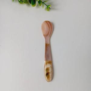 Otras cucharas de Pearl aviar, atomizadas - Product Image 2