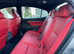 Toyota Camry XSE Hybride Berline 2024 d'occasion, propre et prête à être expédiée - Product Image 2