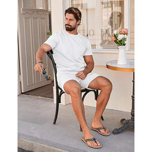 Ensemble de fitness d'été pour hommes avec t-shirt à manches courtes et short respirant et léger pour l'entraînement ou les loisirs - Product Image 4