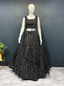 R & D Ekspor <span class=keywords><strong>Lehenga</strong></span> <span class=keywords><strong>Choli</strong></span> Pengantin Pernikahan Terbaru untuk Wanita <span class=keywords><strong>Lehenga</strong></span> Siap Pakai Gadis