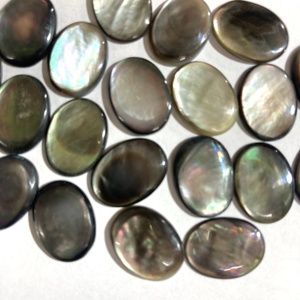 Alta calidad 8mm Altura 9mm tamaño Natural negro MOP Shell cabujón 12x16 Oval calibrado parte posterior plana piedras preciosas sueltas para joyería - Product Image 3