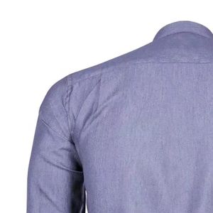 ชุดเดรสธุรกิจแขนยาวทางการสำหรับผู้ชายเสื้อซาตินคอปกตั้งระบายอากาศสีทึบปรับแต่งโลโก้ได้สำหรับฤดูใบไม้ผลิ - Product Image 5