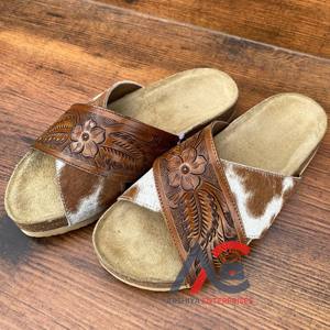 Sandales à fleurs croisées occidentales usinées à la main Sandales à enfiler en cuir de vachette véritable Tongs d'extérieur Chaussures pour femmes - Product Image 1