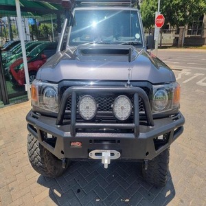 Toyota 79 Land Cruiser 79 4.5D-4D LX V8 Double Cab 70e Anniversaire 2022 d'occasion à vendre - Product Image 1