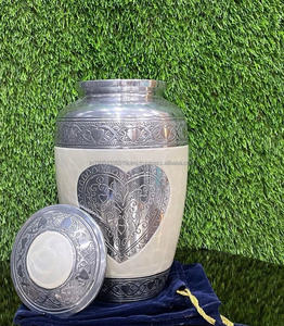 Urnas Funerarias de Latón Americanas al por Mayor para Cenizas Humanas, Grabado Personalizado, Capacidad de 200-220 Pulgadas Cúbicas, Diseños Personalizables - Product Image 3