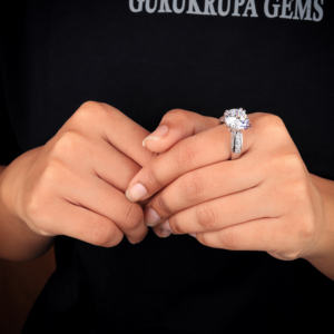 Venta caliente moda exquisita joyería fina de lujo 4Ct diamante VVS1 moissanita con anillo de diamante de oro de 14K - Product Image 3