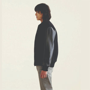 Chaqueta universitaria de béisbol con letras para hombre de alta calidad personalizada de fabricante OEM con mangas de cuero de invierno estilo con soporte de chenilla - Product Image 3