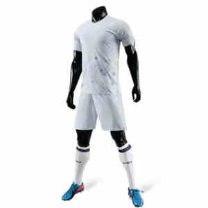 Conjunto de Uniformes de Fútbol Personalizados y Transpirables para Hombre con Logotipo Frontal Sublimado - Camisetas de Fútbol de Equipo de Alta Calidad - Product Image 5