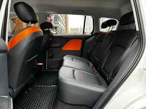 NEAT 2023, Bestune NAT 53 kWh, faible kilométrage, transmission automatique, toit ouvrant panoramique, éclairage LED, feux diurnes LED - Product Image 6