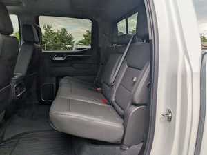 Sierra 1500 SLT Crew Cab AWD 2024 d'occasion, conduite à gauche, jantes en alliage R18 foncées, sièges en cuir, démarrage à distance, Bluetooth, Android Auto - Product Image 6