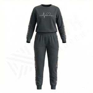 Ensemble de survêtement pour femme en molleton écologique 100% coton, coupe ample, imprimé personnages, séchage rapide, style streetwear décontracté, vente en gros - Product Image 1
