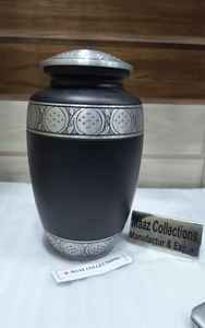 Urnas Metálicas Ecológicas Resistentes a la Intemperie para Jardines Conmemorativos al Aire Libre, Tamaño y Color Personalizables, Garantía de 2 Años, Venta al Por Mayor - Product Image 4