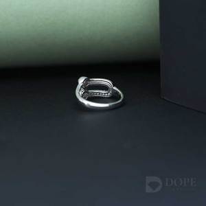 แหวนเพชรสุดล้ำที่มีดีไซน์18KT พิเศษสีทองชั้นดีสำหรับแฟชั่นแนวสตรีทสำหรับทุกวันพิเศษ - Product Image 4