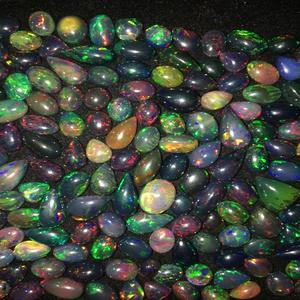 Ópalo negro natural, tiro AAA - Product Image 4