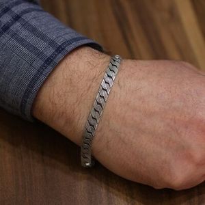 Bracelet en argent sterling 925 gravé, finition mate, chaîne à maillons fins pour homme, à porter tous les jours - Product Image 1
