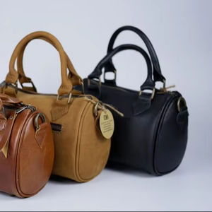 Sac Boston Cylindrique Vintage en Cuir Véritable Multicolore avec Fermeture Éclair et Logo Personnalisé pour Femme LCYB-0038 - Product Image 1