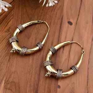 Boucles d'oreilles bohème faites à la main en laiton doré, boucles d'oreilles en or Boho Chic, touche de fantaisie, boucles d'oreilles en or prêtes pour les cadeaux. - Product Image 4