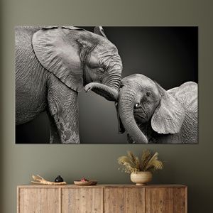 Lienzo Impreso con Diseño de Mamá Elefante y Cachorro: Arte para Pared de Cuarto de Bebé, LIENZO ENROLLADO - Product Image 1