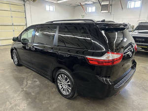 Siena XLE 2019, minivan 8 places, 4 portes - Product Image 2