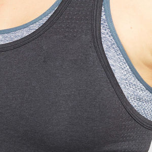 Vente en gros Débardeur respirant pour femmes Logo personnalisé Design décontracté Style fitness Prix bon marché en stock - Product Image 6