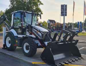 Nouvelle chargeuse-pelleteuse diesel Hidromek avec moteur et pompe Équipement lourd certifié CE Haute efficacité Garantie 1 an - Product Image 6