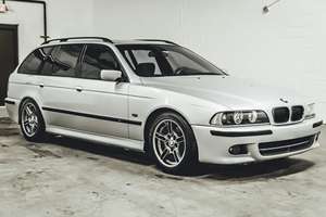 BMW 540i Touring d'occasion 2003, conduite à gauche/droite - Product Image 2