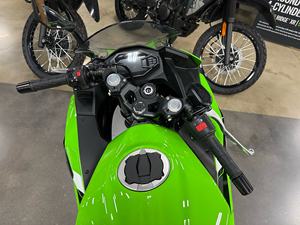 Moto sportive Kwasakkii Ninnjaa de qualité industrielle 2024/2025/2026, 500 cm³, vert lime, garantie OEM de 3 ans - Product Image 2