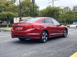 En Stock: Honda Spirior 2016, Sedán 2.4L Automático, Vehículo Usado en Venta - Product Image 4