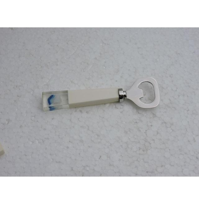 เป็นรูปถ่าย