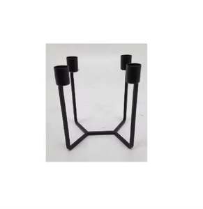Soporte de Adviento de hierro decorativo para boda al por mayor acabado negro mate decoración del hogar hecha a mano personalizada - Product Image 1