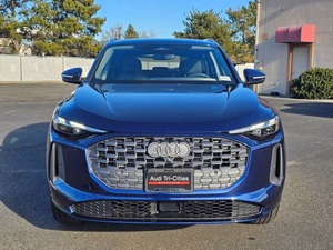 (W&T) PROMOCIÓN Venta de Autos Usados: Audi Q5 Premium 2025, SUV 4 Puertas con Tracción en las Cuatro Ruedas (2.0L 4 Cilindros Turbo 7AM), Color Azul Metálico - Product Image 5