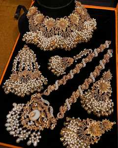 Conjunto de Collar chapado en oro en circonita cúbica y piedras de rubí con cuentas de perlas Color de demanda personalizado - Product Image 3