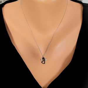 Collar de Plata de Ley 925 con Modelo de Ángel y Piedra Blanca, Símbolo Religioso Cristiano, Color Blanco - Product Image 1