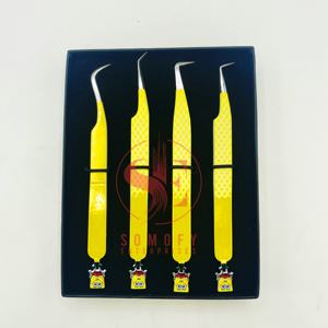 Pinzas de Acero Inoxidable de Alta Calidad Somofy Enterprises, Precisión Duradera, Punta Dentada, Diseño Minion Bottom, para Pestañas de 10 mm - Product Image 1