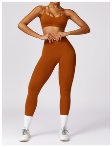 2025 nueva moda sin costuras personalizado ropa activa gimnasio 4 piezas conjuntos de Yoga Fitness ropa deportiva conjuntos de Entrenamiento para mujeres - Product Image 4