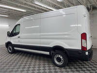 Ford Transit 250 3 portes LWB Toit Moyen Fourgon Utilitaire Automatique R20 Entrée sans Clé Contrôle de Traction Gauche Occasion 2014