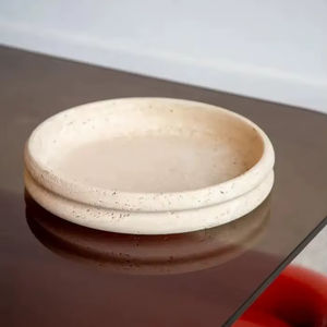 Cuenco decorativo de travertino con diseño de doble borde que ofrece textura natural, estilo moderno y calidad artesanal duradera. - Product Image 1