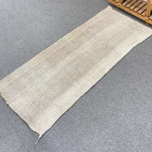 พรมตุรกีขนาดเล็ก 2.3x5.5 ฟุต สีเบจ พรมขนสัตว์สไตล์โอเรียนทัลวินเทจ - Product Image 1