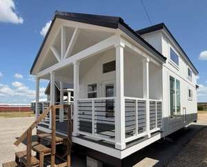 บ้านคอนเทนเนอร์เหล็กสำเร็จรูปขนาด 20 ฟุต รุ่น RV Park พร้อมห้องใต้หลังคา - Product Image 1
