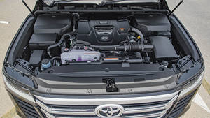 Pre-Owned Clean RHD Toyo_ta Land Cru-iser 300 VXR 3.5P 2022 BLACK - Product Image 5