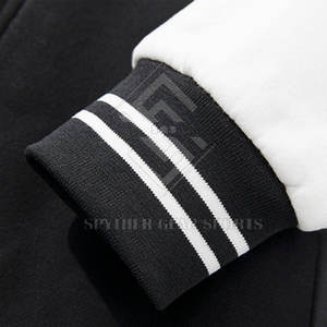 แจ็คเก็ตเลตเตอร์แมนผู้ชายสีพื้นดีไซน์ใหม่ คอตั้ง โลโก้ด้านหน้า ระบายอากาศได้ดี เป็นมิตรกับสิ่งแวดล้อม คุณภาพสูง สไตล์สตรีทแวร์ - Product Image 5