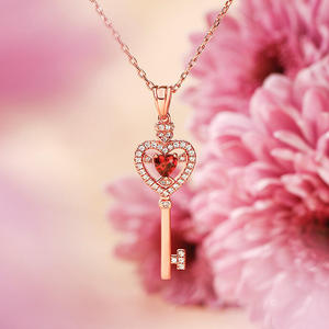 Collier pendentif Jeulia Brilliant Faith Heart Key en argent sterling avec perle d'eau douce et zircon - Product Image 5