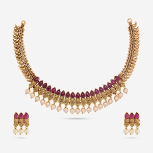 Antique <b>Necklace</b> 190684 Elegant and Timeless for Wedding Occasions - Product Image 1